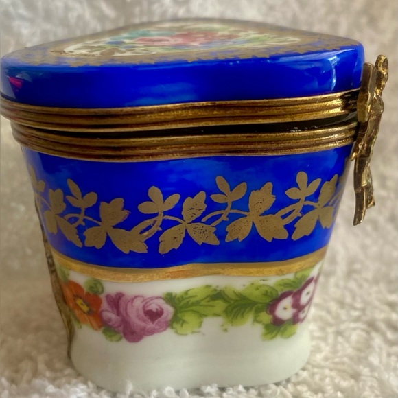 NWT Vintage LIMOGES FRANCE SMALL TRINKET BOX - Picture 4 of 7